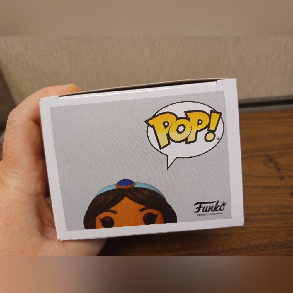 Funko Pop Disney Princess Jasmine #1013 Vinyl Figure In Pop Protector - Picture 5 of 7